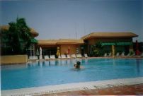 Mom&Dad@Pool