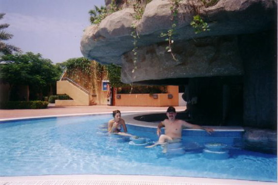 DadMe@PoolBar